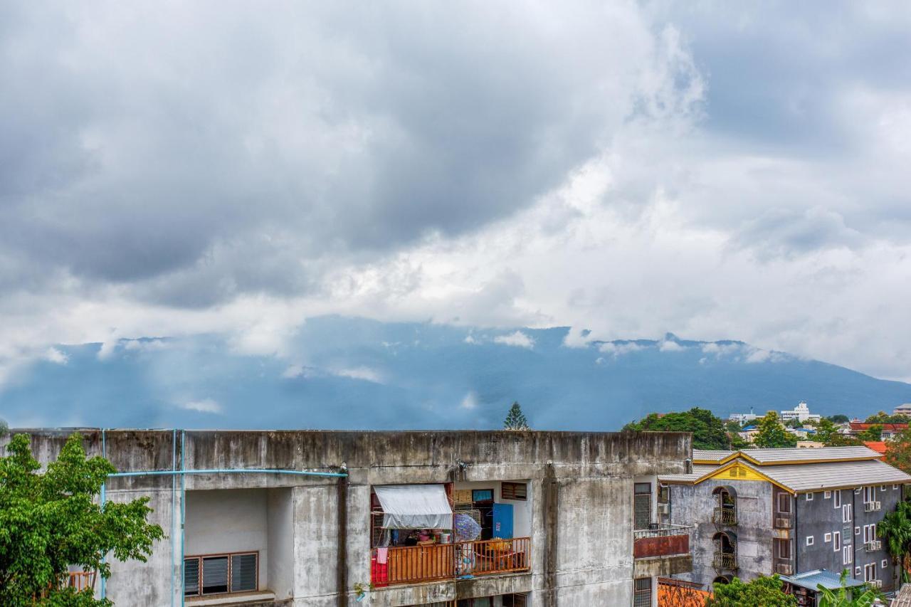 Yak Guesthouse Chiang Mai Exterior photo